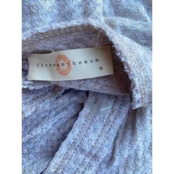 Chrysanthemum women size Medium top v Neck boho long sleeve - Picture 3 of 5